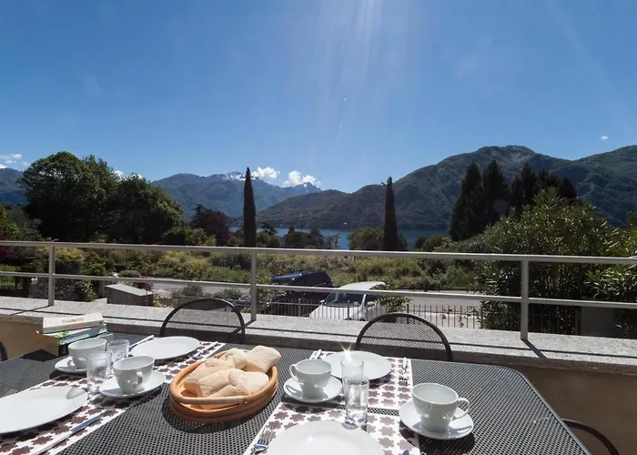 Isabellavista - Mezzegra, Tremezzina By Lovecomo トレメッツォ