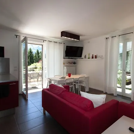 Isabellavista - Mezzegra, Tremezzina By Lovecomo